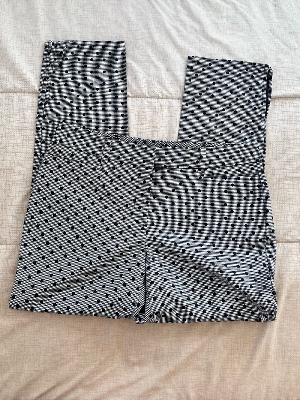 New York & Company Black Polka Dot Ankle Pants Size 8